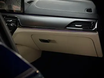 BMW M5 M Drivers P. Sitzbelüftung Glasdach