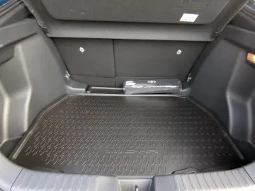 TOYOTA C-HR Plug-In Hybrid 2.0 EU6e FWD (Syst.223 PS) C