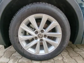 TOYOTA C-HR Plug-In Hybrid 2.0 EU6e FWD (Syst.223 PS) C