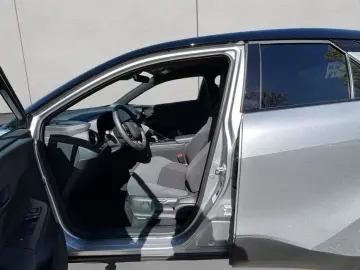 TOYOTA C-HR 1.8 Hybrid Teamplayer  Keyless  Navi  LED