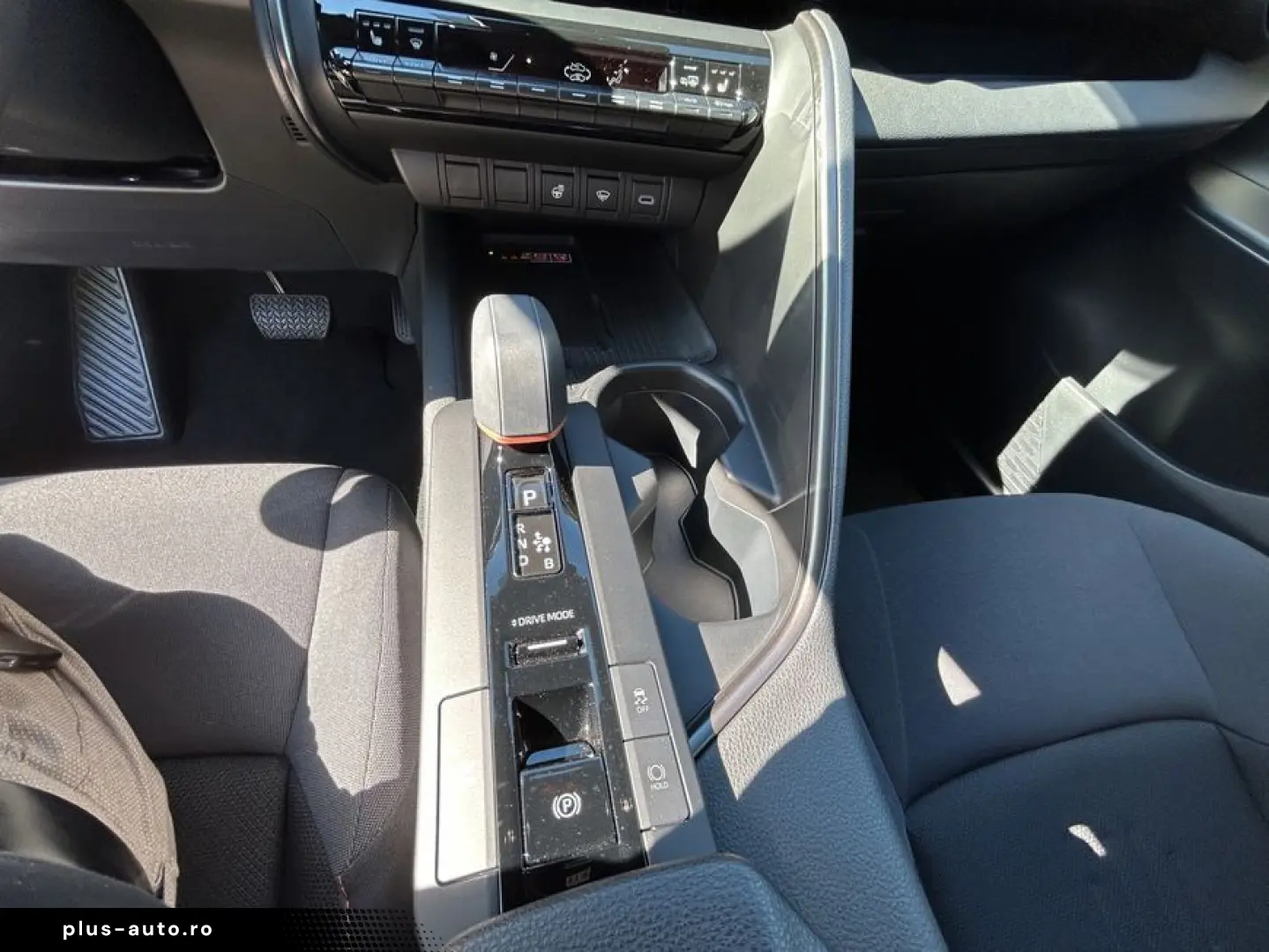 TOYOTA C-HR 1.8 Hybrid Teamplayer  Keyless  Navi  LED