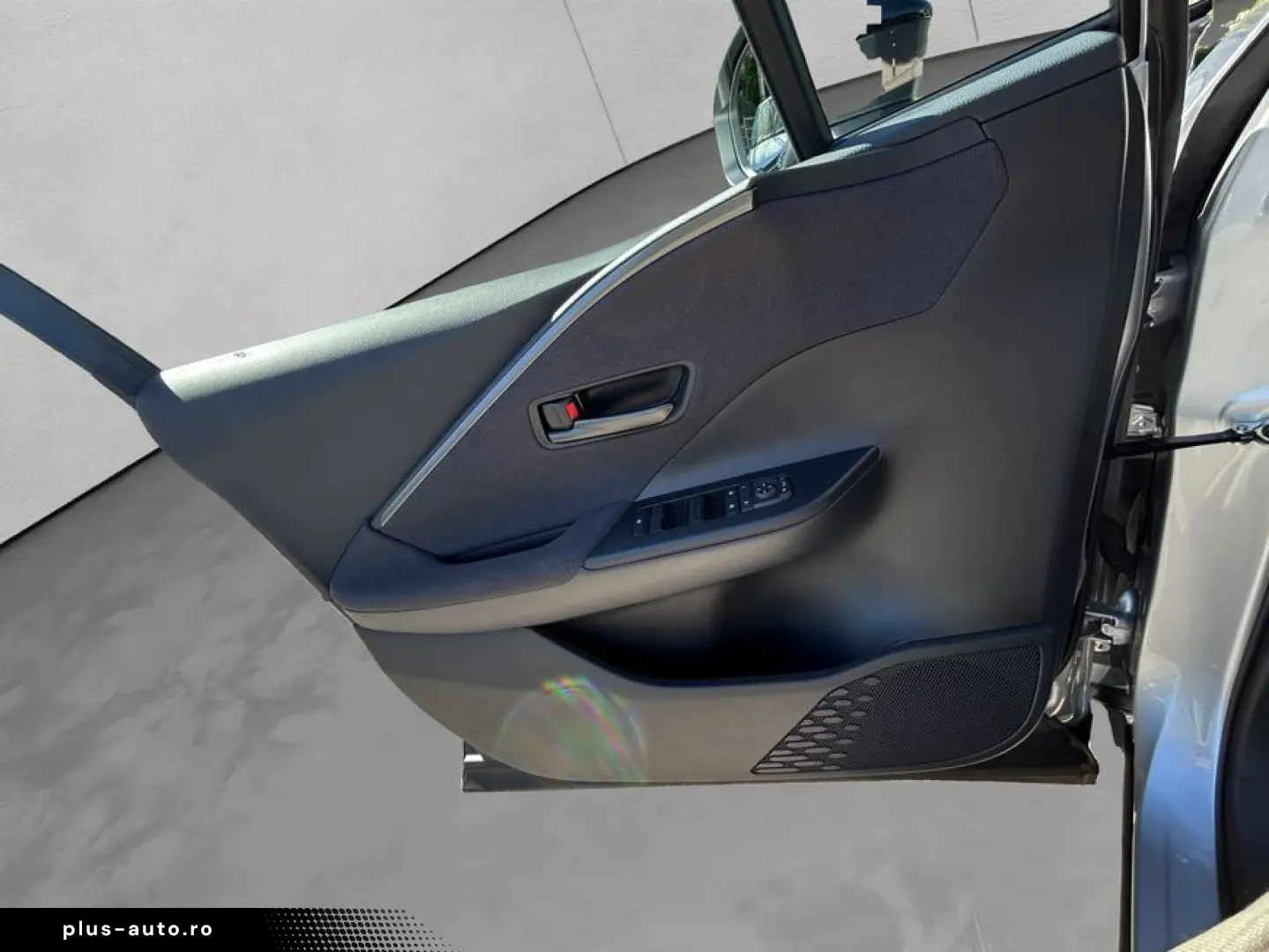 TOYOTA C-HR 1.8 Hybrid Teamplayer  Keyless  Navi  LED