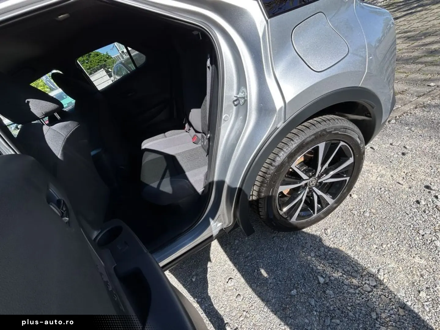 TOYOTA C-HR 1.8 Hybrid Teamplayer  Keyless  Navi  LED