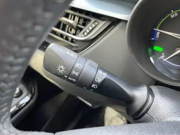 TOYOTA C-HR 2.0 Hybrid Team D  LED ACC CarPlay CAM SHZ