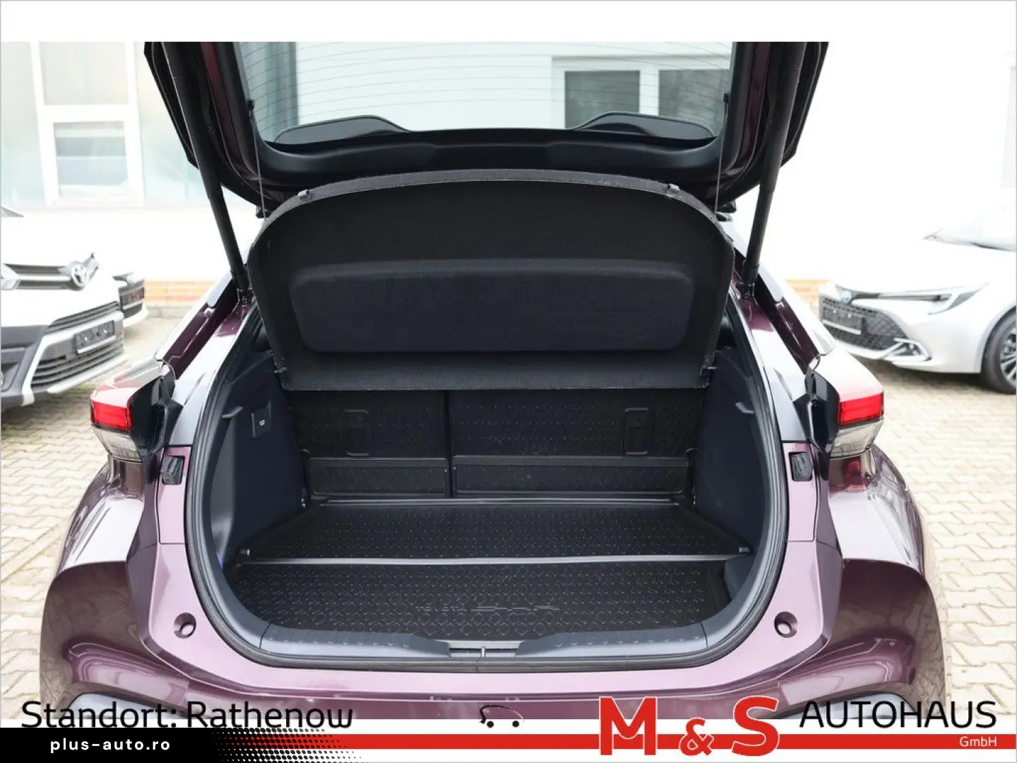 TOYOTA C-HR 2.0 Plug-In Hybrid FWD Team Deutschland