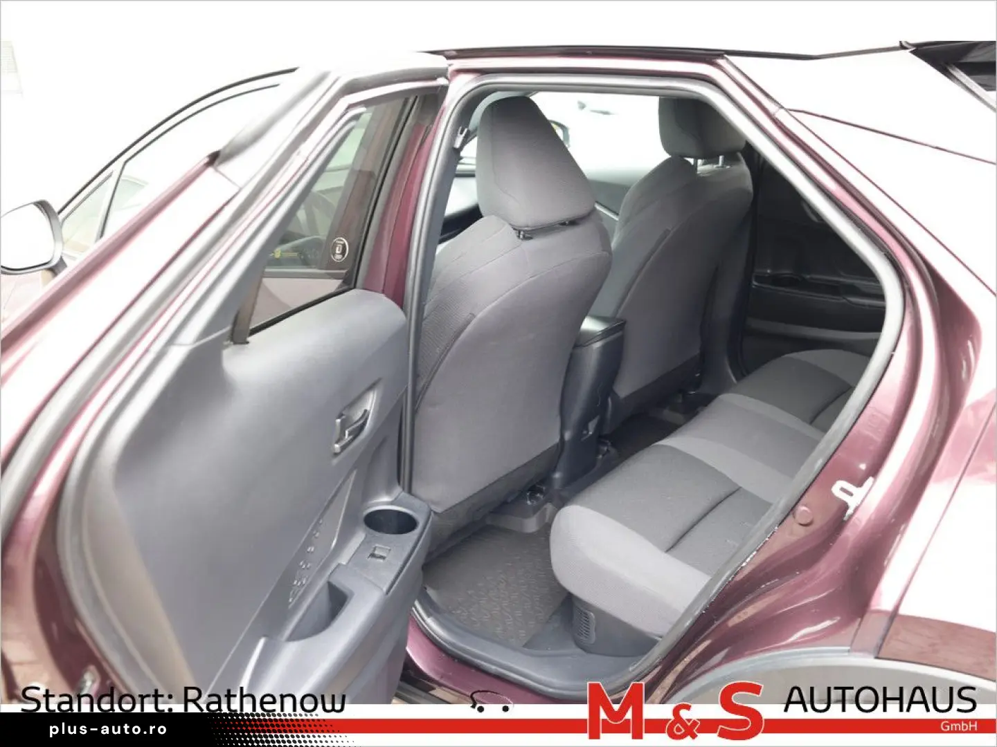 TOYOTA C-HR 2.0 Plug-In Hybrid FWD Team Deutschland