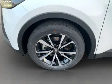 TOYOTA C-HR 2.0 Plug-in-Hybrid Team Deutschland