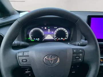 TOYOTA C-HR 2.0 Plug-in-Hybrid Team Deutschland