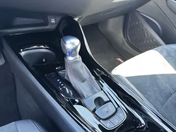 TOYOTA C-HR 2.0 Hybrid GR Sport  Kamera  Sitzheizung