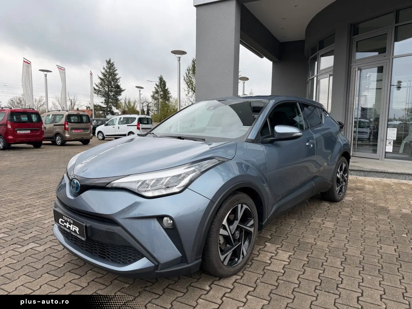 TOYOTA C-HR 1 8l  PDCv h RFK SHZ Navi