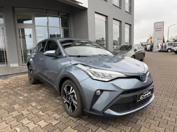 TOYOTA C-HR 1 8l  PDCv h RFK SHZ Navi