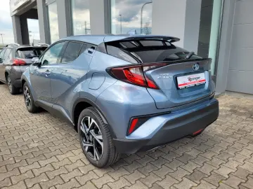 TOYOTA C-HR 1 8l  PDCv h RFK SHZ Navi