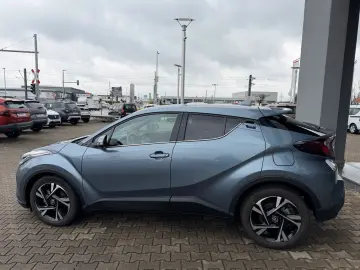 TOYOTA C-HR 1 8l  PDCv h RFK SHZ Navi
