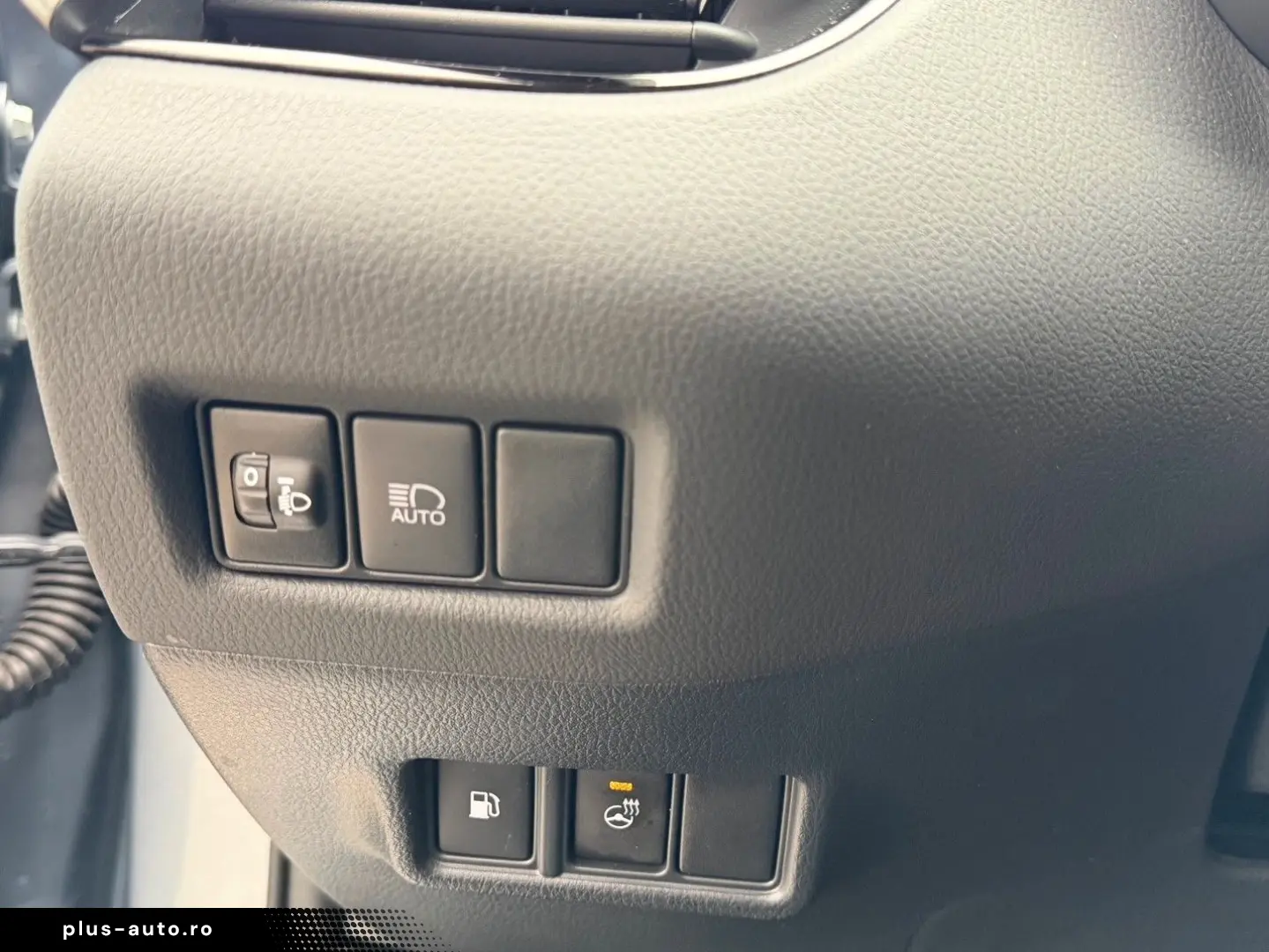 TOYOTA C-HR 1 8l  PDCv h RFK SHZ Navi