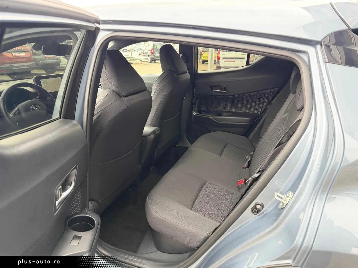 TOYOTA C-HR 1 8l  PDCv h RFK SHZ Navi