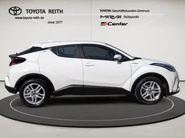 TOYOTA C-HR Hybrid Flow LED Mehrzonenklima DAB Spurhalt