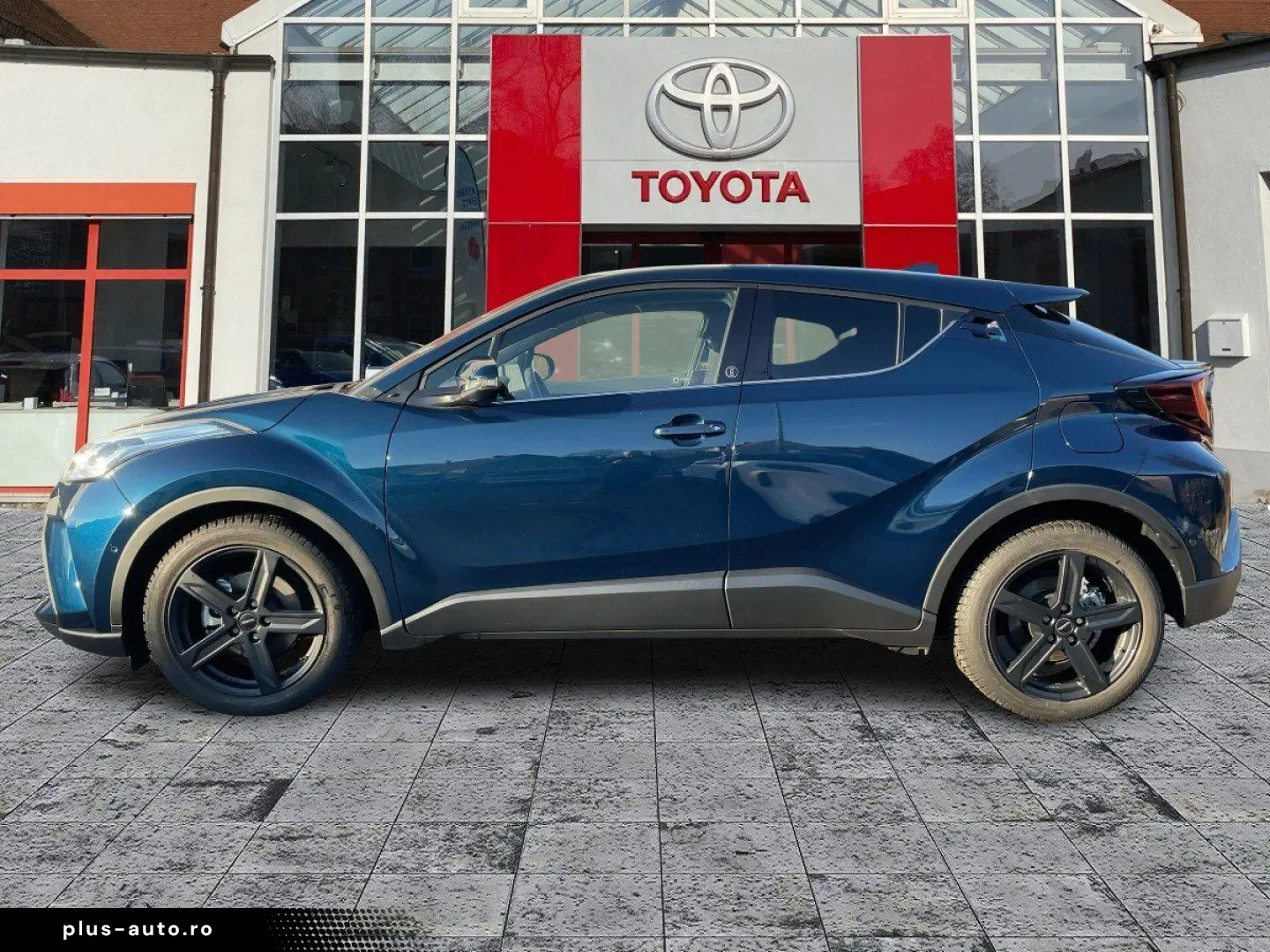 TOYOTA C-HR 1.8 Team D ACC LED Navi SHZ 2xKlima Kam. LM