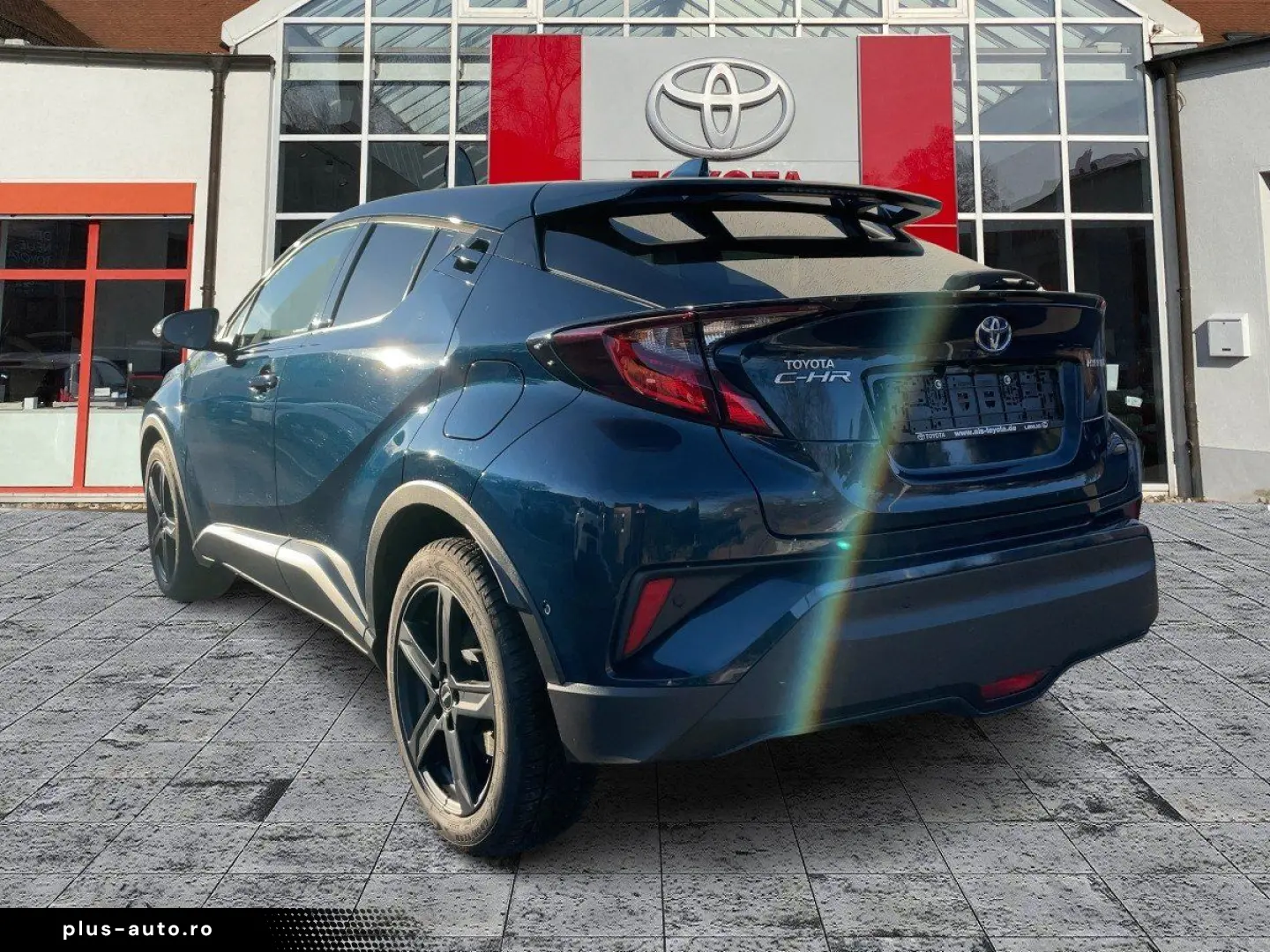 TOYOTA C-HR 1.8 Team D ACC LED Navi SHZ 2xKlima Kam. LM
