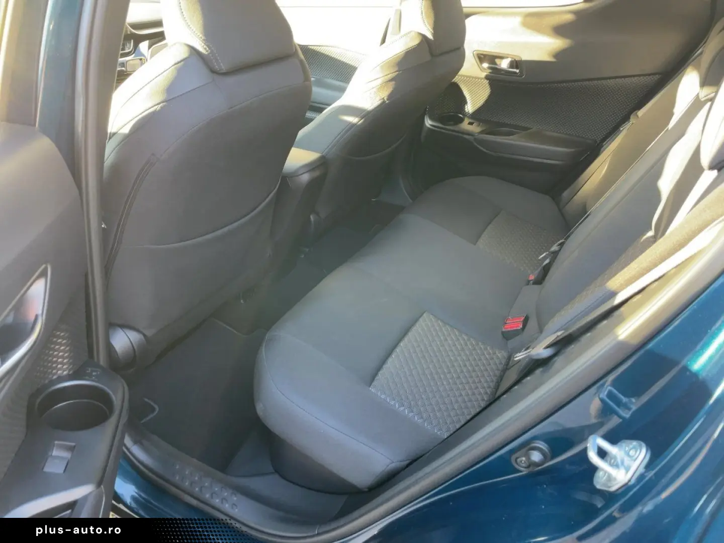 TOYOTA C-HR 1.8 Team D ACC LED Navi SHZ 2xKlima Kam. LM