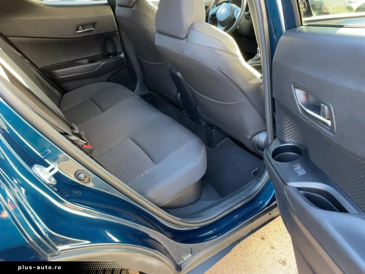 TOYOTA C-HR 1.8 Team D ACC LED Navi SHZ 2xKlima Kam. LM