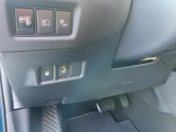 TOYOTA C-HR 1.8 Team D ACC LED Navi SHZ 2xKlima Kam. LM