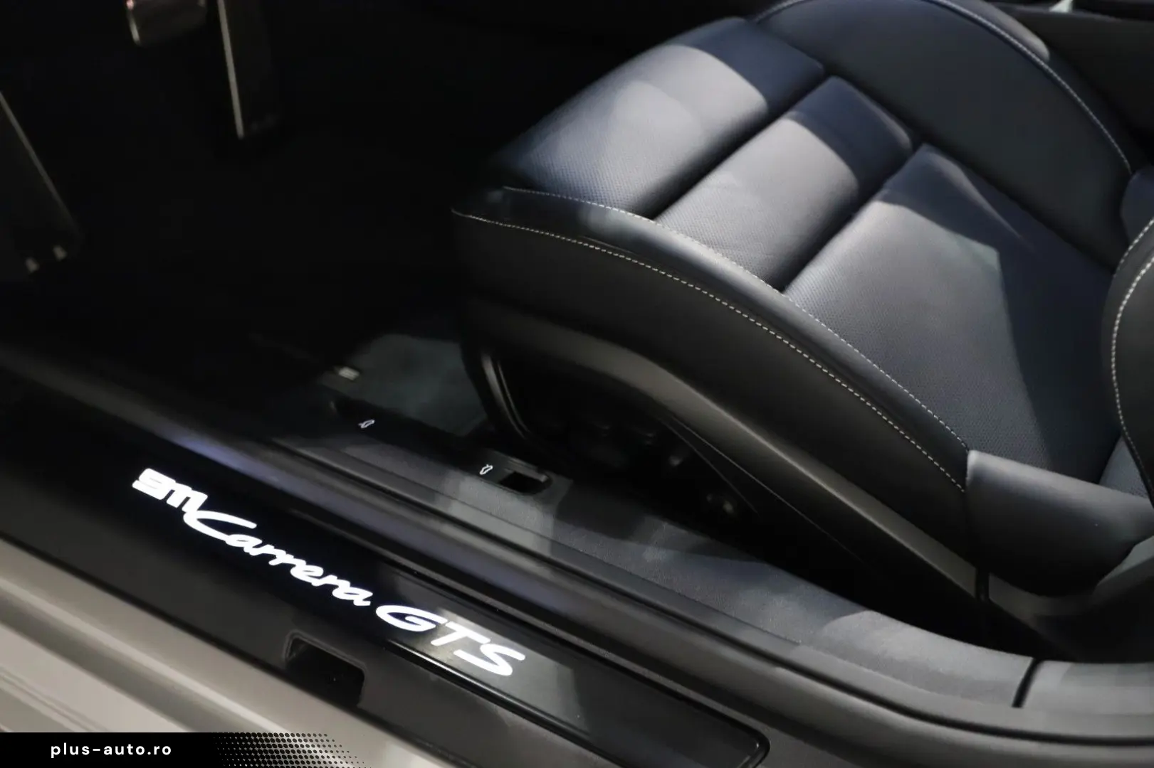 PORSCHE 911 Carrera GTS T-Hybrid 18W PASM Sitzbe HD-LED