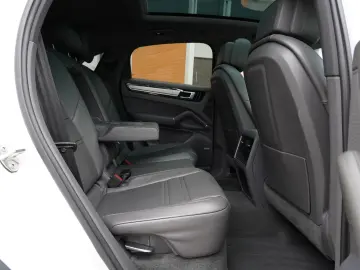 Porsche Cayenne-Coupe