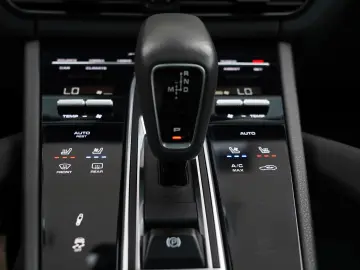 Porsche Cayenne-Coupe