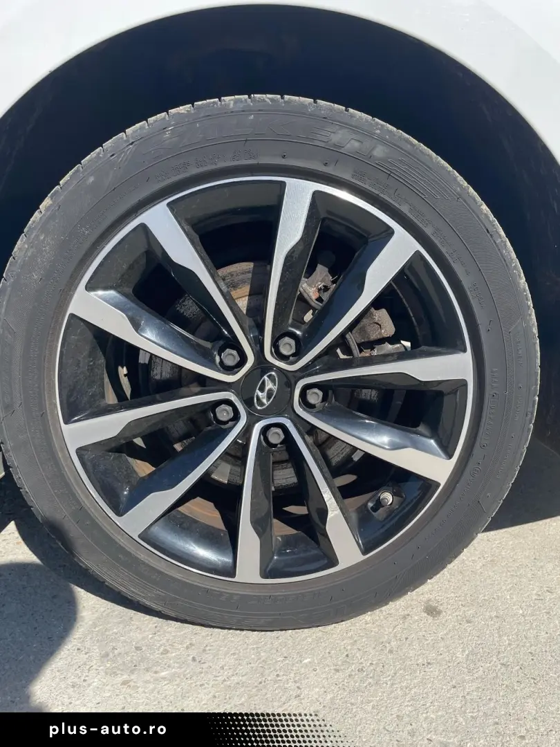 Hyundai i40 an 2016 cutie automata impecabila