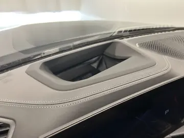 BMW M4 Competition M xDrive Cabrio Harman Kardon DAB