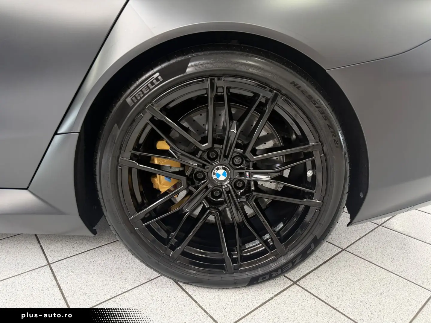 BMW M5 Touring Ultimate-Paket PANO HUD B&W ACC 360