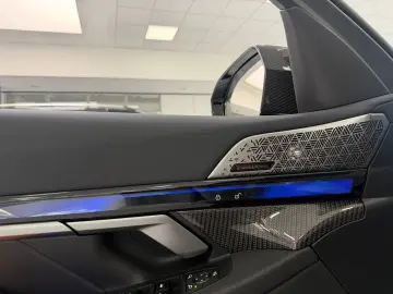 BMW M5 Touring Ultimate-Paket PANO HUD B&W ACC 360