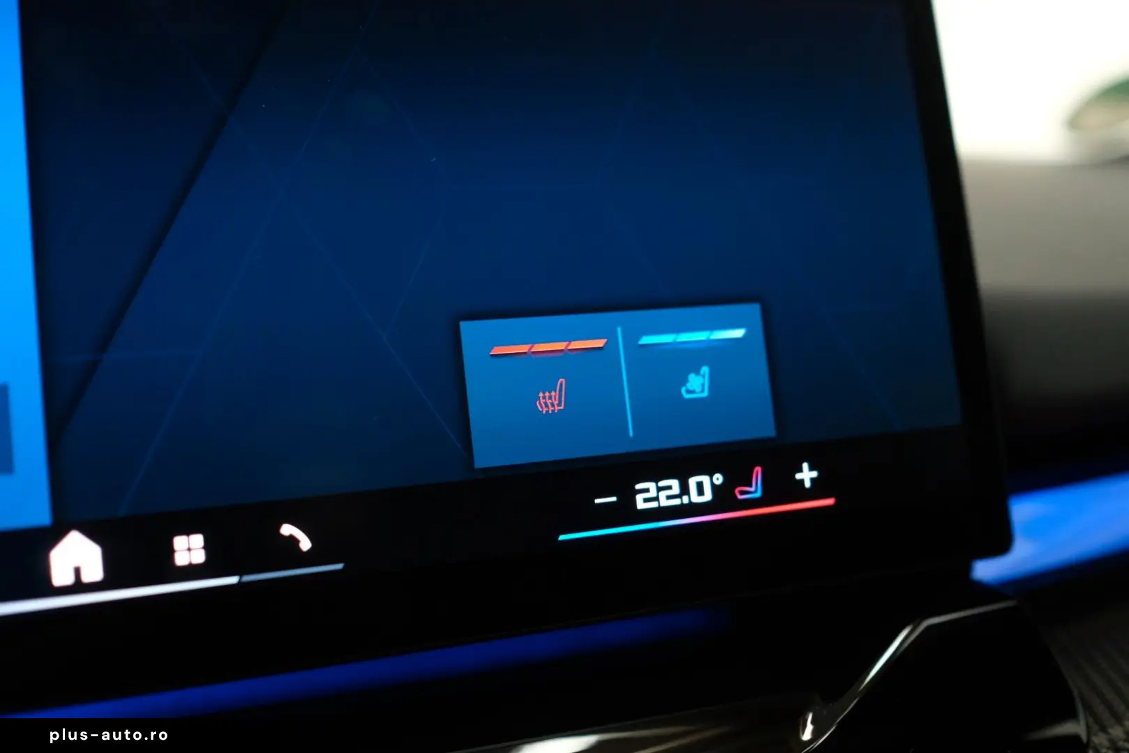 BMW M5 Touring CARBON GLOW B&W DRIVER MATT AHK