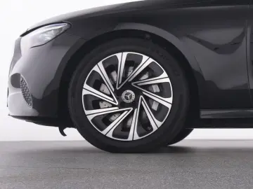 MERCEDES-BENZ E 200 4M Avantgarde LED 360  Totw Lede&hellip;