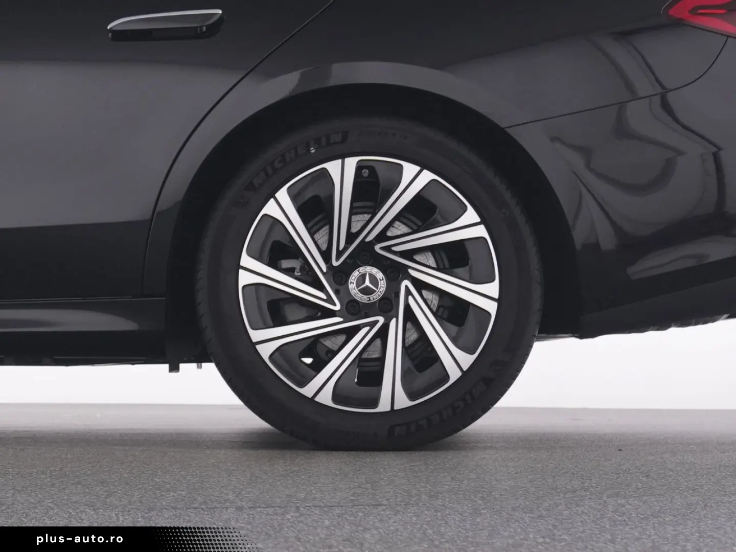 MERCEDES-BENZ E 200 4M Avantgarde LED 360  Totw Lede&hellip;