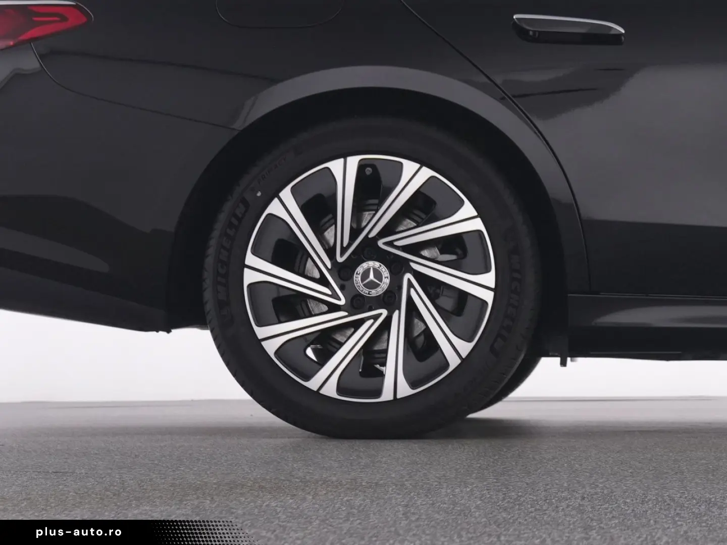 MERCEDES-BENZ E 200 4M Avantgarde LED 360  Totw Lede&hellip;