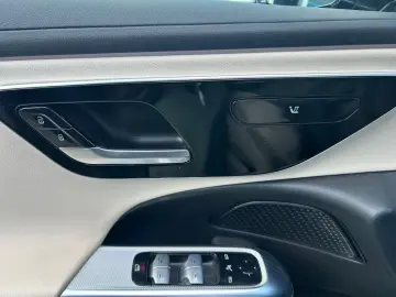 MERCEDES-BENZ E 300 E Limousine E 300 e Avantgarde A&hellip;