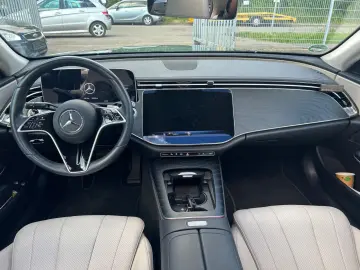 MERCEDES-BENZ E 300 E Limousine E 300 e Avantgarde A&hellip;