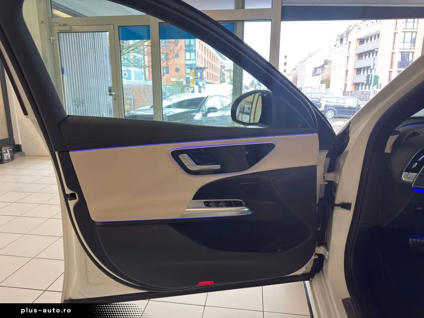 MERCEDES-BENZ E 200 AMG Line Advanced