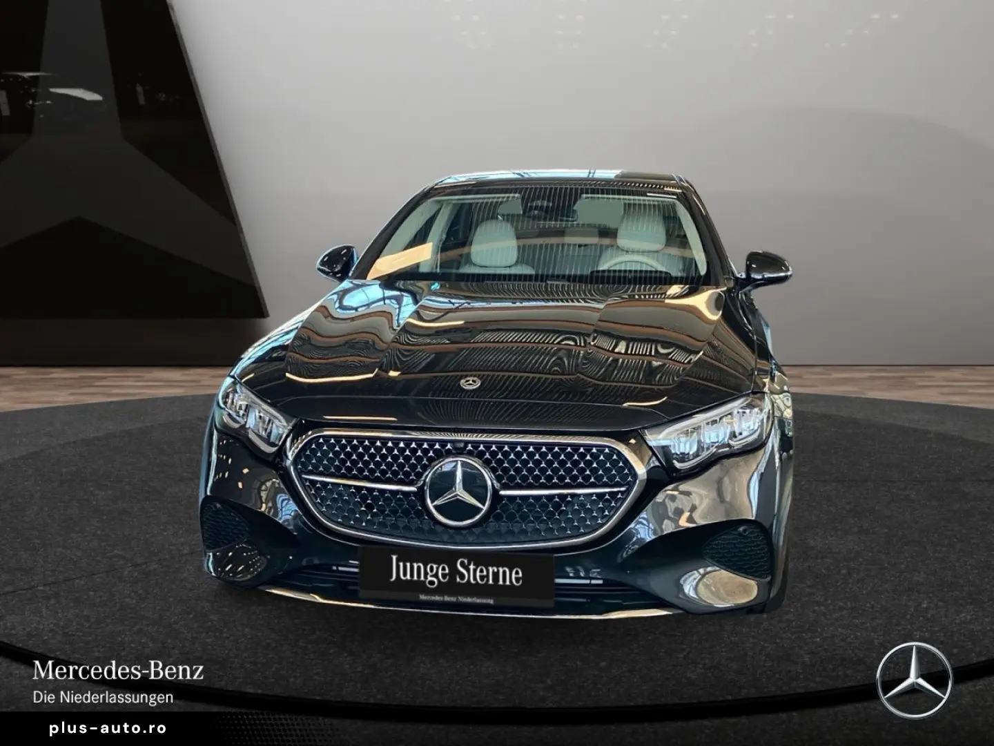 MERCEDES-BENZ E 300 e Avantgarde Advanced PANO LED D&hellip;