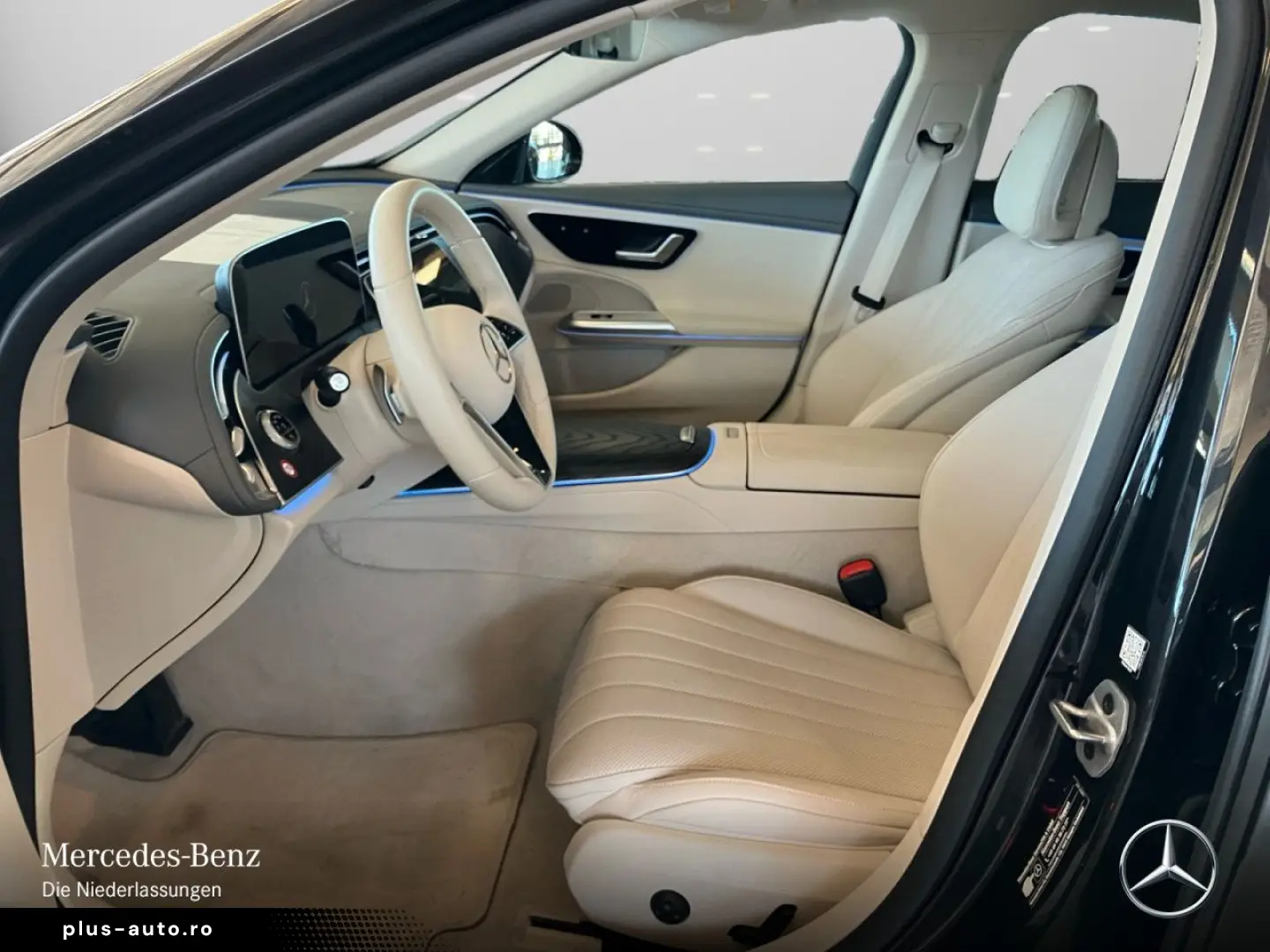 MERCEDES-BENZ E 300 e Avantgarde Advanced PANO LED D&hellip;