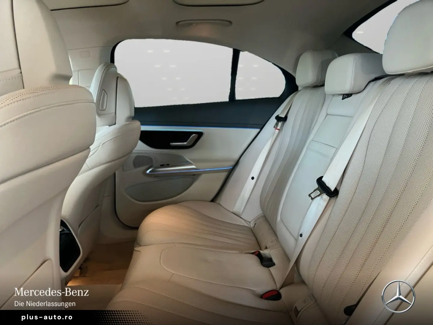 MERCEDES-BENZ E 300 e Avantgarde Advanced PANO LED D&hellip;