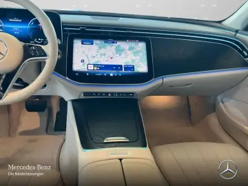 MERCEDES-BENZ E 300 e Avantgarde Advanced PANO LED D&hellip;