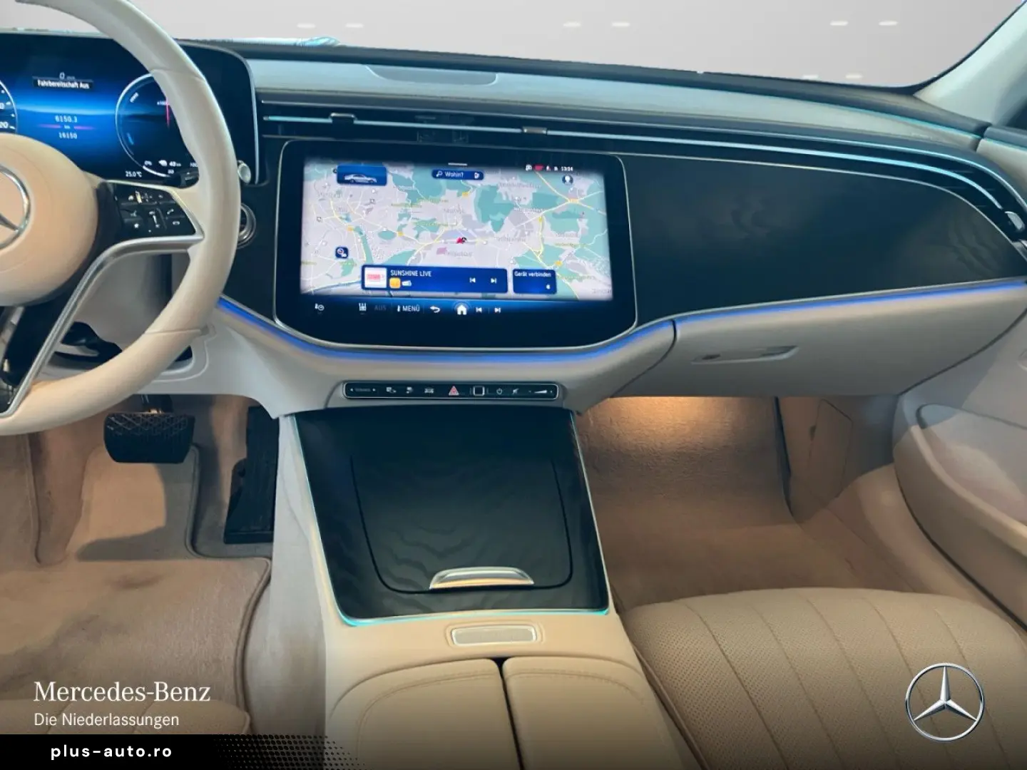 MERCEDES-BENZ E 300 e Avantgarde Advanced PANO LED D&hellip;