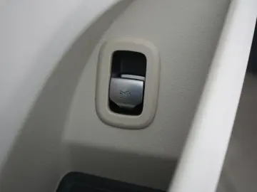 MERCEDES-BENZ GLC 220 d 4Matic 9G-Tronic Avantgarde &hellip;