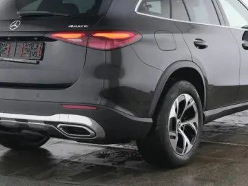 MERCEDES-BENZ GLC 300 de 4M PANORAMA AHK MEMORY KEYL&hellip;