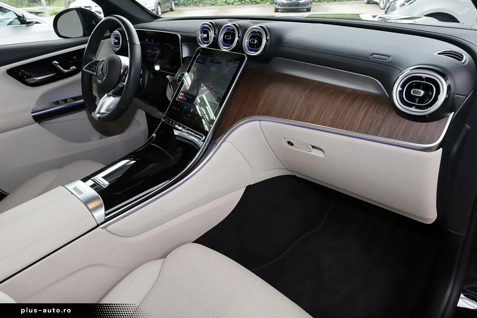 MERCEDES-BENZ GLC 300 e 4MATIC AHK DISTRO TOTWINKEL &hellip;