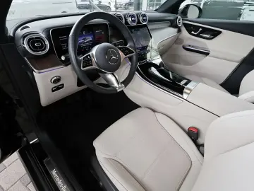 MERCEDES-BENZ GLC 300 e 4MATIC AHK DISTRO TOTWINKEL &hellip;