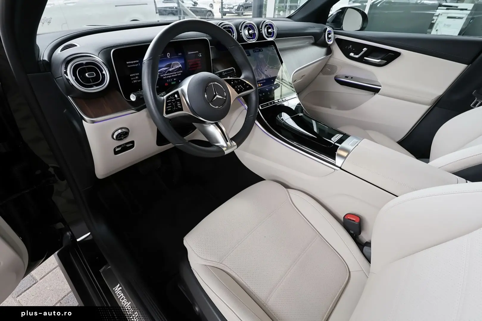 MERCEDES-BENZ GLC 300 e 4MATIC AHK DISTRO TOTWINKEL &hellip;