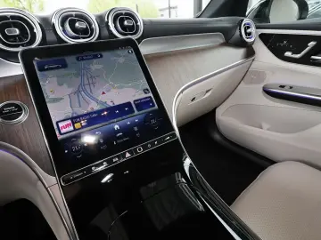 MERCEDES-BENZ GLC 300 e 4MATIC AHK DISTRO TOTWINKEL &hellip;